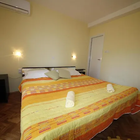 Villa Franka Rab 3* ראב