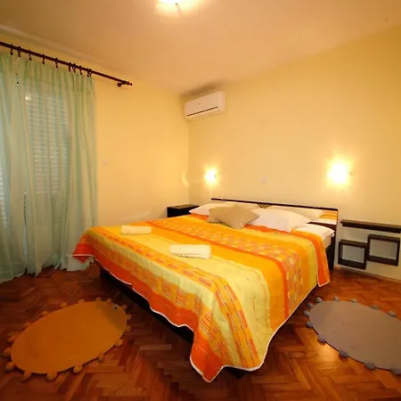 Villa Franka Rab 게스트하우스 라브
