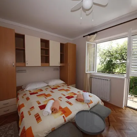 Villa Franka Rab בית הארחה 3*