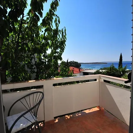 Villa Franka Rab בית הארחה 3*