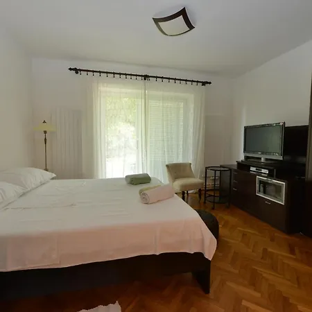 Villa Franka Rab 3* ראב